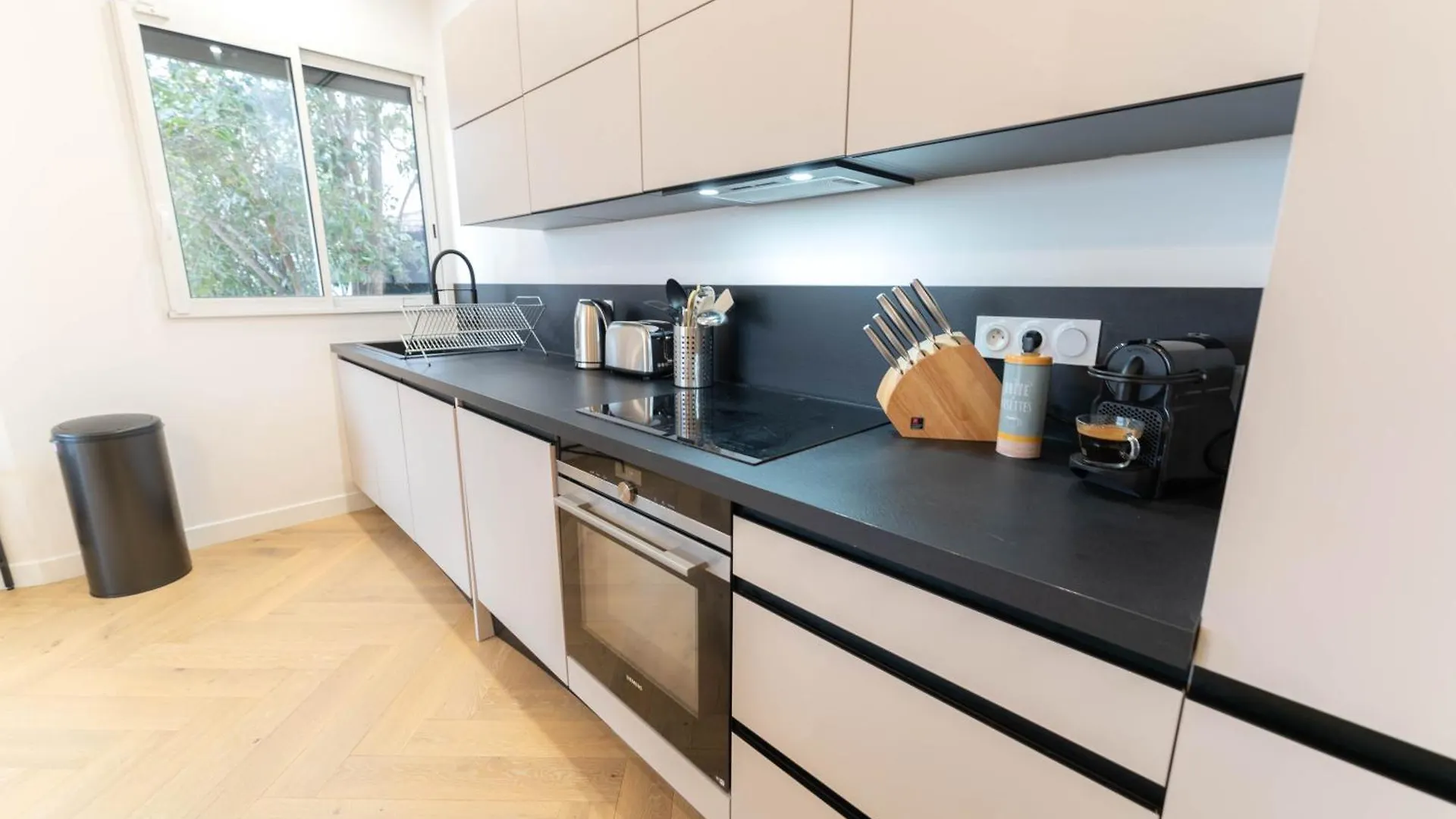 Magnifique Appartement Avec Piscine Et Jardin Nice