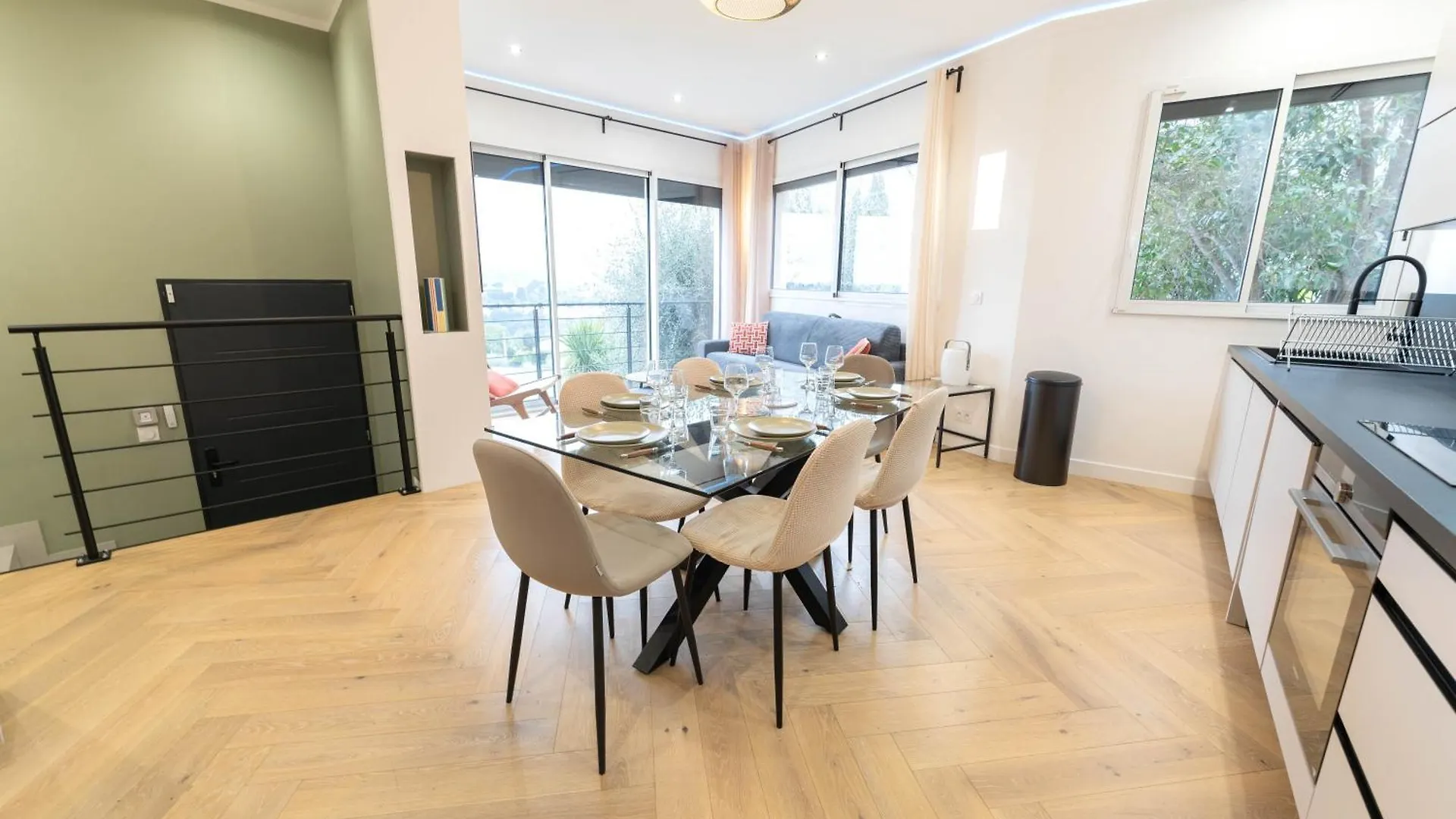 Magnifique Appartement Avec Piscine Et Jardin Nice Apartment