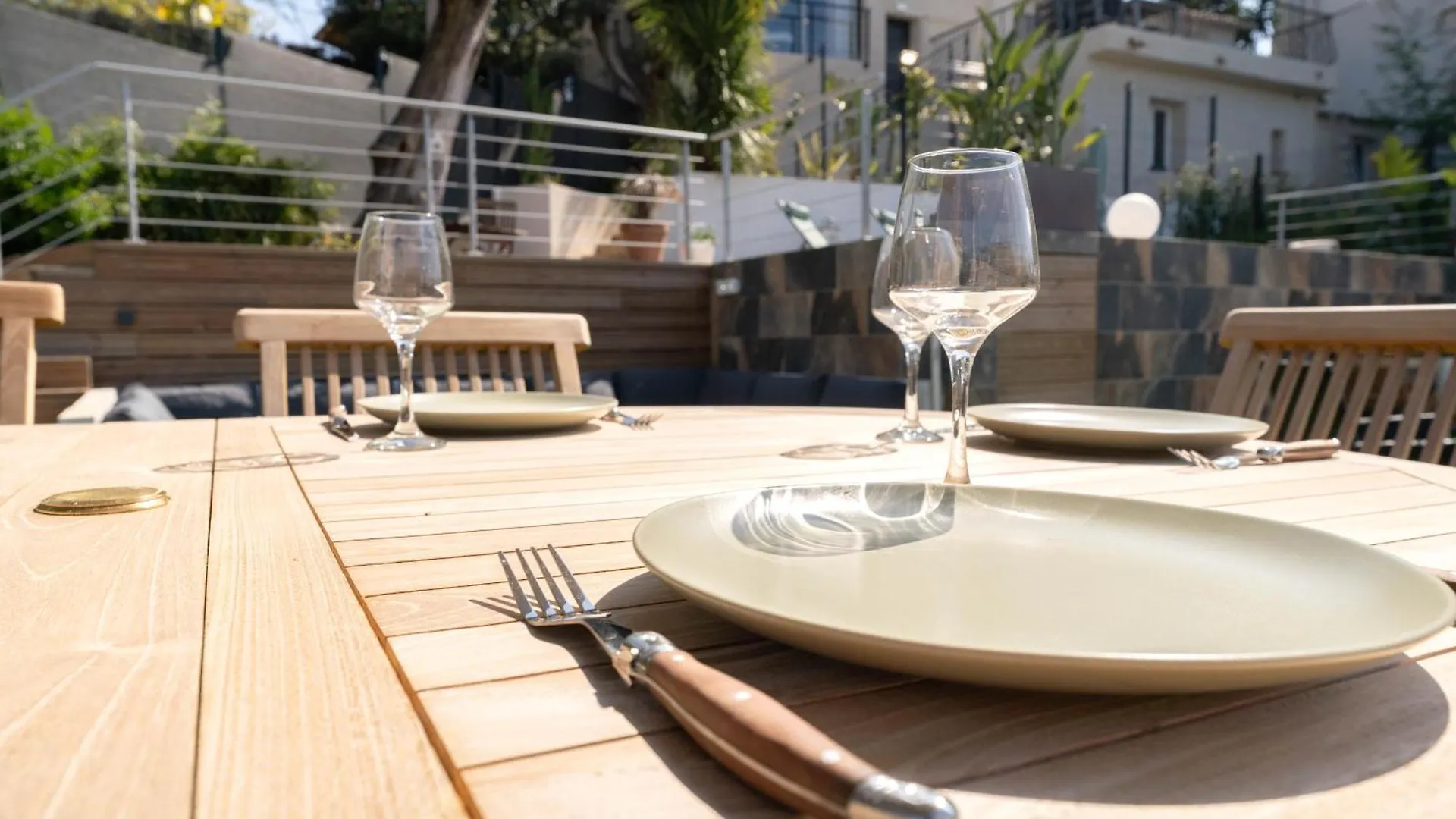 Magnifique Appartement Avec Piscine Et Jardin Nice Apartment