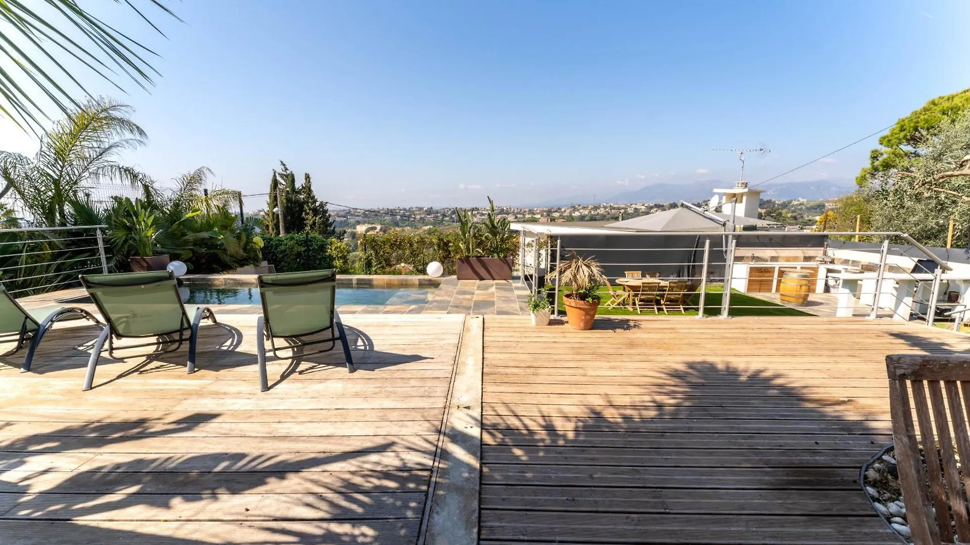 Magnifique Appartement Avec Piscine Et Jardin Nice Fransa